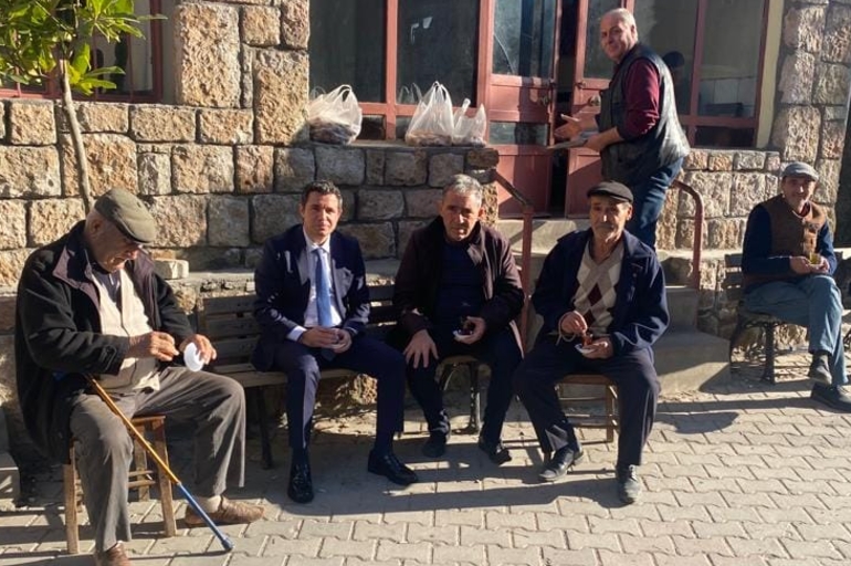 Kaymakam Eker Ahmetçe Köyü’ndeydi 