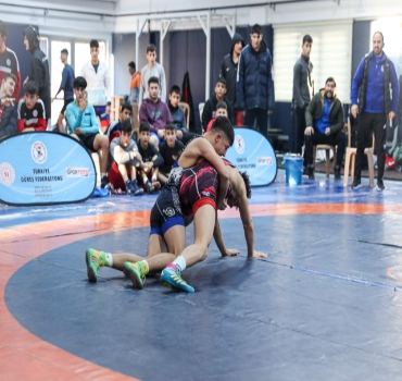 Rıza Doğan Güreş Turnuvası tamamlandı